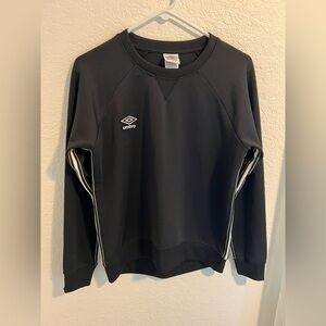 Pre-Owned Umbro Long Sleeve Black Drill Sweatshirt Size Small